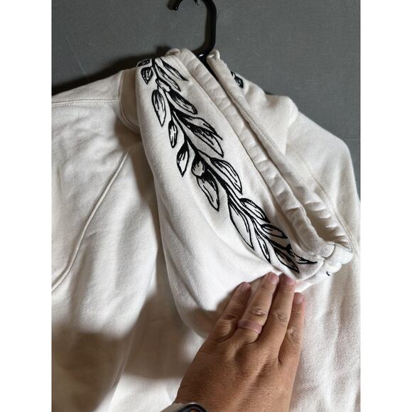 Darc Sport Hoodie Mens Medium White Wolves Embroidered Pullover Limited Edition - Picture 3 of 7